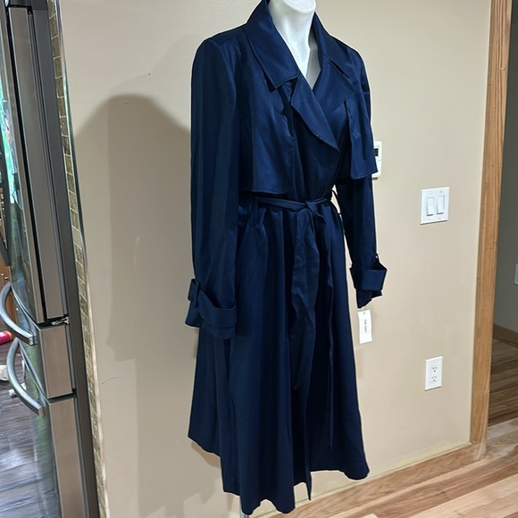 Navy Blue Trench Coat with Belted Waist and Long Silhouette - Picture 9 of 11